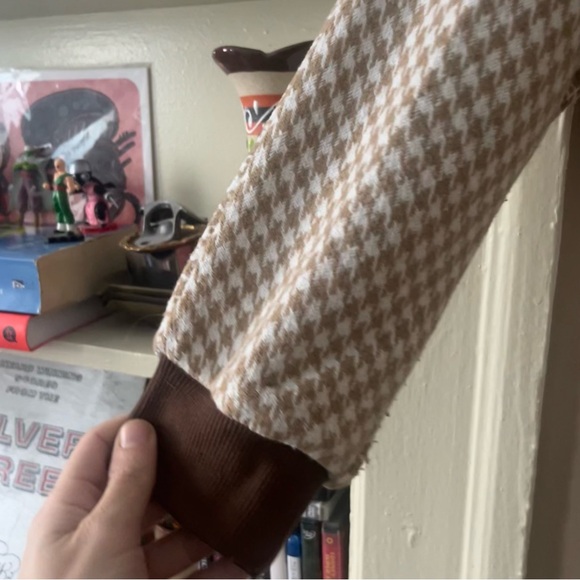 shein dazy • brown & white houndstooth snap button overcoat jacket - Picture 7 of 16